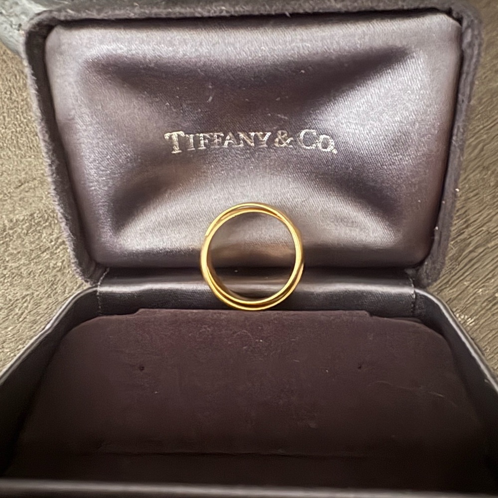 Tiffany & Co. Paloma’s Melody 18 kt Gold Ring
Posh mark PAYMENT ONLY